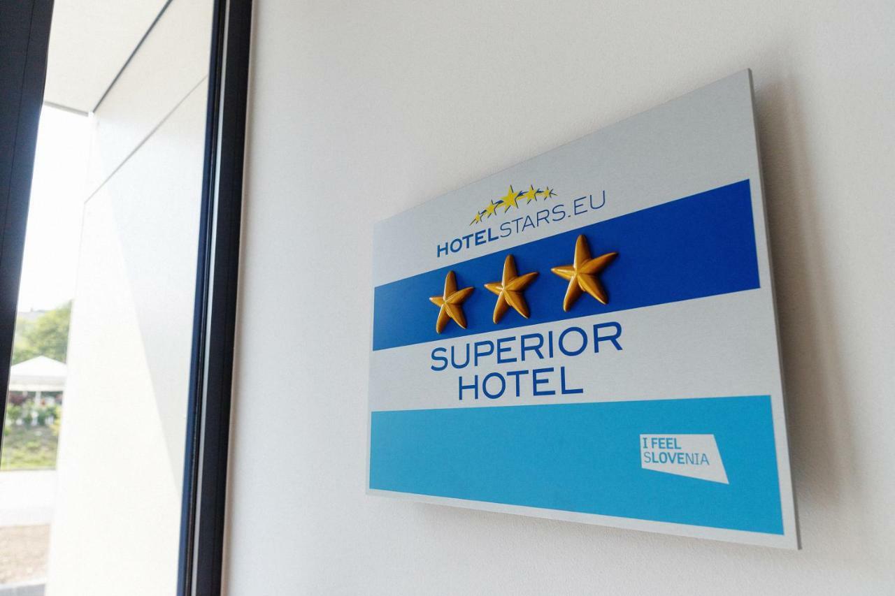 Wud Hotel Liubliana Exterior foto